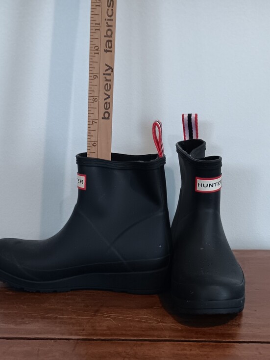 Hunter Shoes - Hunter Short Black Rain Boots - Women's Chelsea Style  Sz 6.5